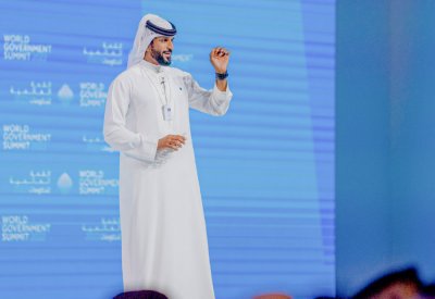 ناصر بن حمد : تعلمنا من جلالة الملك أن الشباب نصف الحاضر وهم كل المستقبل
