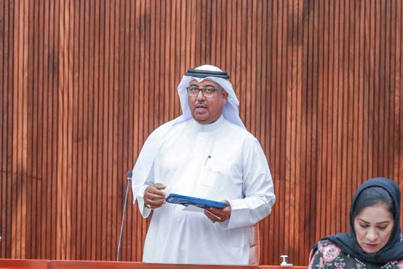 خلف للدمستاني: الحكومة مهتمة بجميع القرى والمدن بلا استثناء