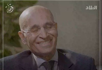 هل د.خليل حسن بعثي وما حكايته مع السياسة والأحزاب العربية؟