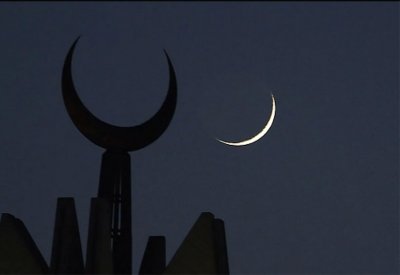 دول عربية تعلن السبت أول أيام شهر رمضان.. وأخرى الأحد
