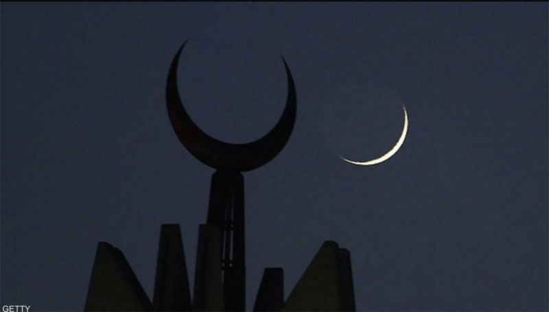 دول عربية تعلن السبت أول أيام شهر رمضان.. وأخرى الأحد