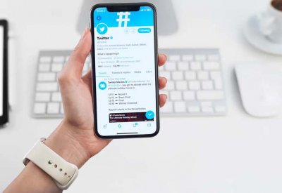 تويتر يحير متابعيه بتغريدة.. ويتهرب من الإجابة!