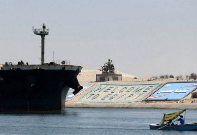 لم تتأثر بأزمة أوكرانيا..مصر تعلن ارتفاع إيرادات قناة السويس