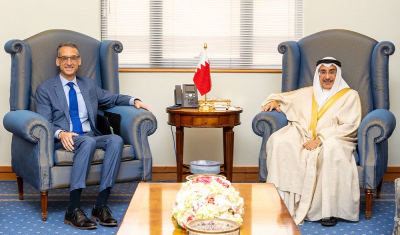 خالد بن عبدالله ينوه بالعلاقات الاستراتيجية مع الولايات المتحدة