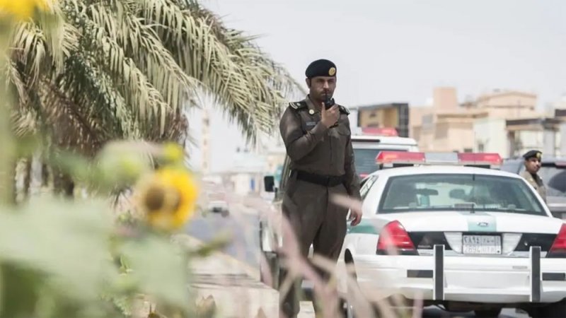 القبض على قاتل زوجته بالأسيد.. ووالدة الضحية تكشف التفاصيل