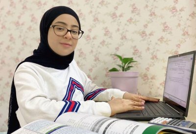 "ملاك" موهبة عربية استثنائية في العلوم والرياضيات