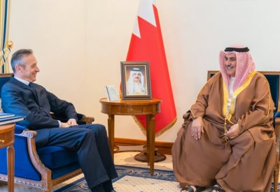 مستشار جلالة الملك للشؤون الدبلوماسية يستقبل سفير فرنسا