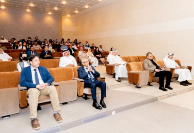 "المتحف" يعرض مخطوطين نادرين.. وهذه أسباب تلف المخطوطات