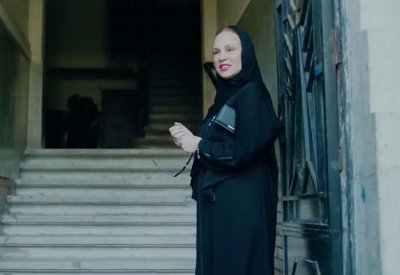 شيرين رضا لأول مرة بعباية في شغل في العالي