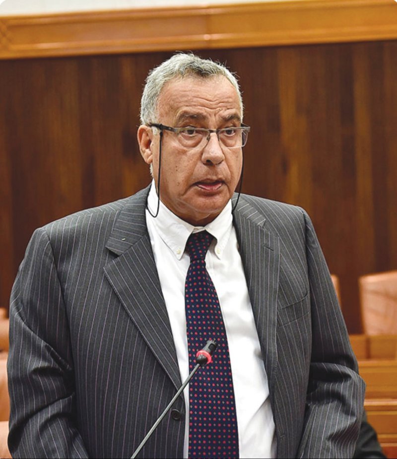 العريض: الكوادر الأجنبية ترهق الميزانية 4 أضعاف الطبيب البحريني