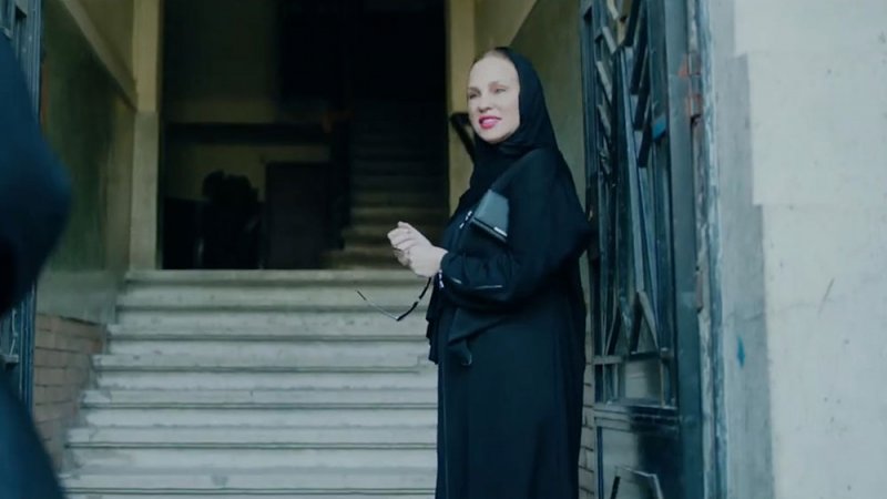 شيرين رضا لأول مرة بعباية في شغل في العالي