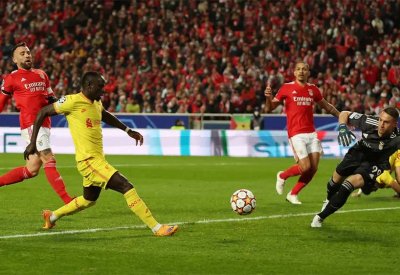 ليفربول يعود من البرتغال بفوز صعب.. ورقم صلاح يتوقف