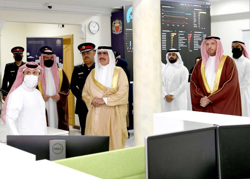 وزير الداخلية يطلع على جاهزية "الوطني للأمن السيبراني" ونظام "حماية الشبكات"