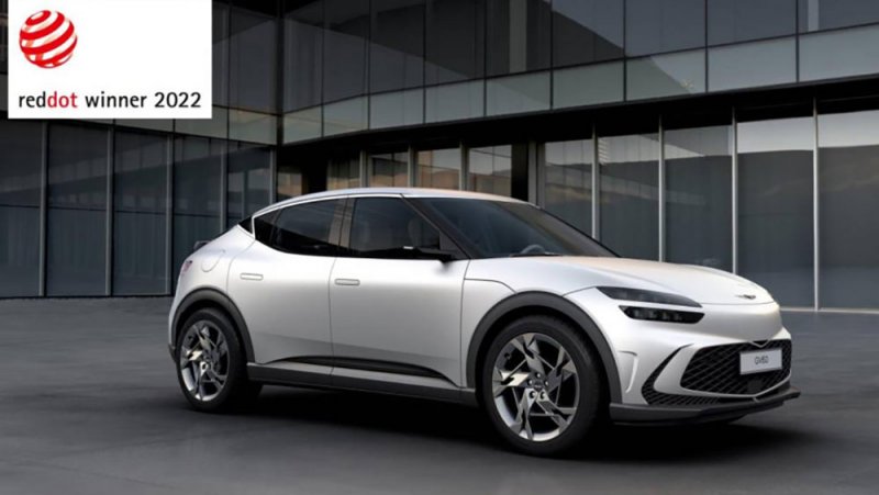 جينيسيس GV60 تفوز بجائزة ريد دوت 2022