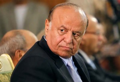 بالتفاصيل: الرئيس اليمني يعلن نقل كامل صلاحياته لمجلس القيادة الرئاسي