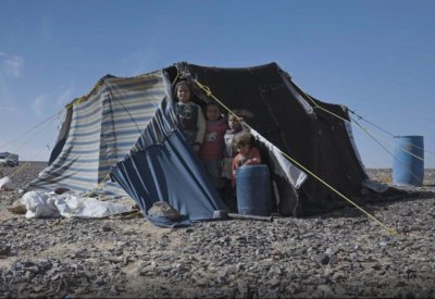 قلبي اطمأن يتمنى غلق مخيمات اللاجئين والنازحين