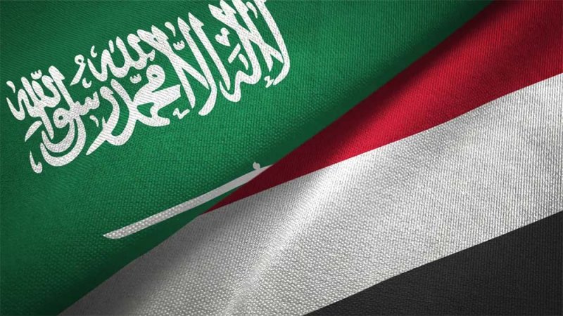 السعودية ترحب بقرار هادي نقل صلاحياته لمجلس القيادة الرئاسي باليمن