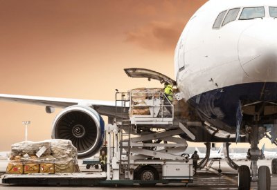 الشحن الجوي يواصل النمو في فبراير مسجلاً ارتفاعاً بنسبة 2.9%