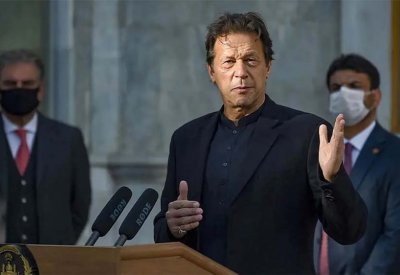 برلمان باكستان يصوت اليوم على عزل رئيس الوزراء عمران خان