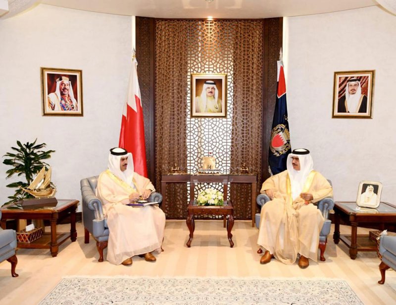  وزير الداخلية يستقبل سفير البحرين لدى الولايات المتحدة  