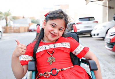 الطفلة فاطمة الخياط: الإعاقة ليست عائقًا وأنا قوية