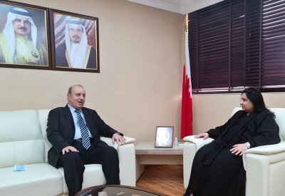 الأمين العام لمجلس التعليم العالي تستقبل سفير فلسطين