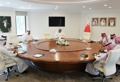 وزير الإعلام يستقبل مدير عام جهاز إذاعة وتلفزيون الخليج