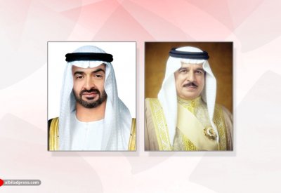 جلالة الملك المفدى في مقدمة مستقبلي ولي عهد أبوظبي لدى وصوله البلاد