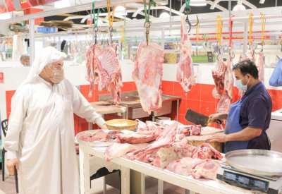 انخفاض بأسعار اللحوم في السوق المحلية لقلة الطلب