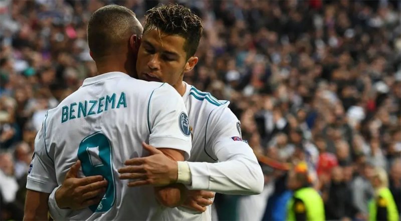 كاسانو: رونالدو يجب أن يصلي من أجل بنزيمة.. وحظ ريال مدريد سينتهي