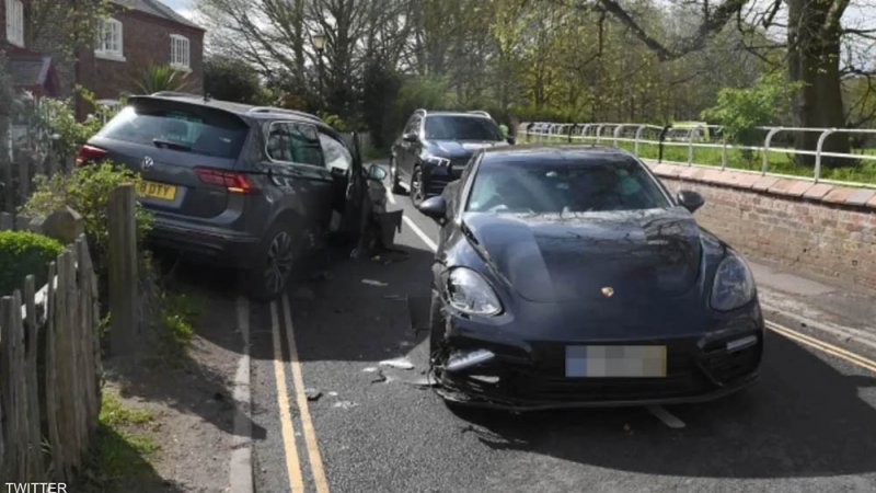 بالصور: حادث سير "مخيف" لنجم مانشستر يونايتد قبل موقعة ليفربول