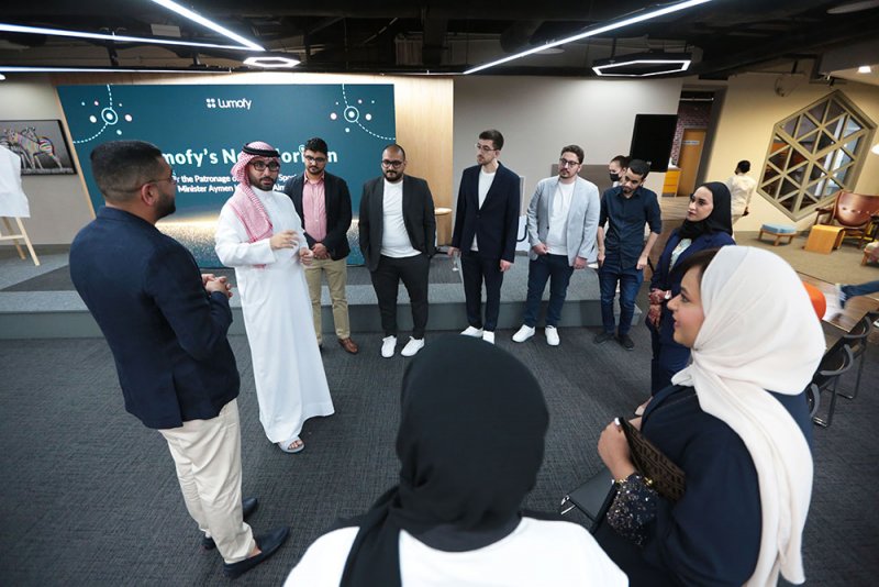 إطلاق المنصة الحديثة لشركة لوموفاي