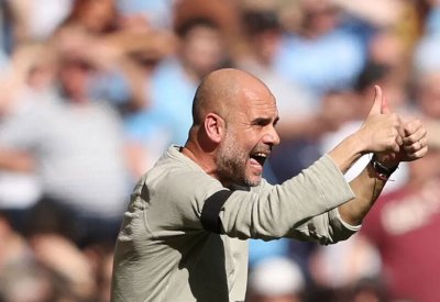غوارديولا يتحدث عن سباق الدوري ومشاهدته لقمة ليفربول