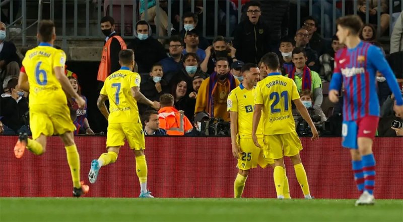 قادش يواصل تكريس عقدته لبرشلونة