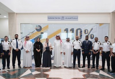 رئيس الجمارك يستقبل القائمين على نظام (تواصل) بإدارة التراخيص الجمركية وخدمة العملاء