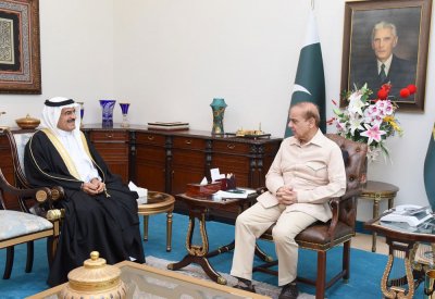 رئيس وزراء باكستان يستقبل سفير البحرين