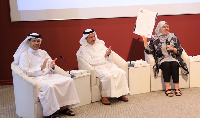 كلية الآداب بجامعة البحرين تنال الاعتماد الأكاديمي الدولي بدرجة "الكلية الممتازة"