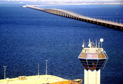 إتمام إجراءات عبور جسر الملك فهد إلكترونيا.. وهذه التفاصيل