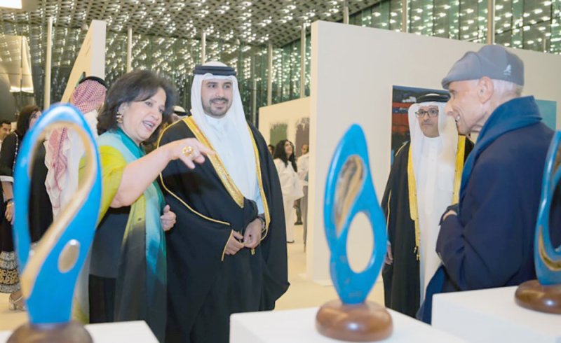 سمو الشيخ محمد بن سلمان يفتتح معرض البحرين السنوي للفنون التشكيلية الثامن والأربعين