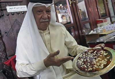 الحلوى البحرينية التقليدية تستعيد مكانتها في رمضان