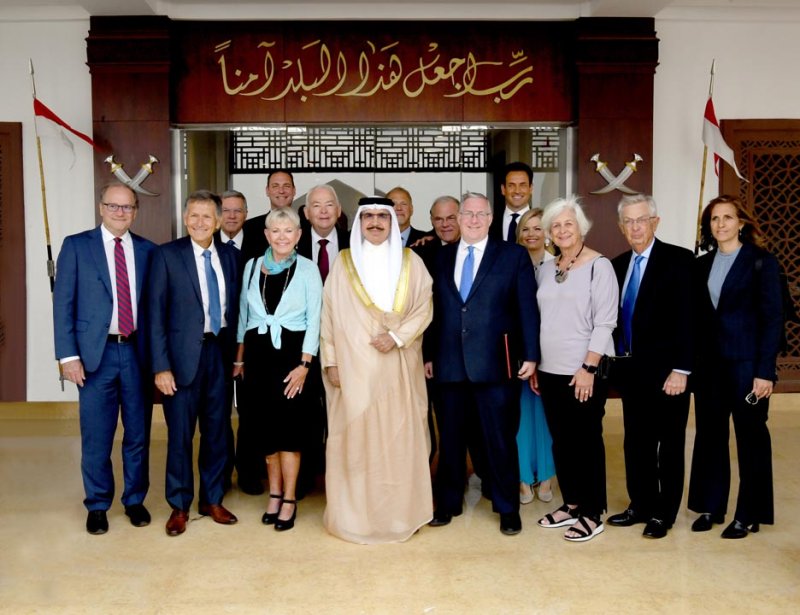 البحرين منفتحة على مختلف الديانات.. والدستور يركز على الإنسان