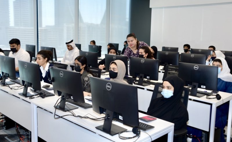 بالصور: "برنامج ولي العهد للمنح" يبدأ الاختبارات التأهيلية.. وهذا عدد المتقدمين