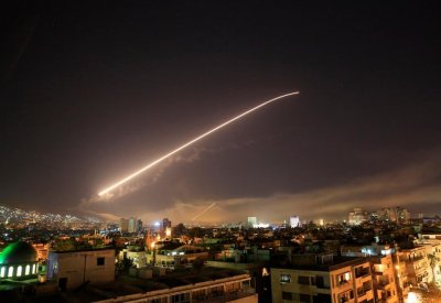 10 قتلى بينهم ستة جنود سوريين حصيلة القصف الإسرائيلي قرب دمشق