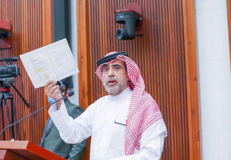 70 موظفًا بعقود مؤقتة مدتها 14 عامًا
