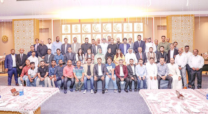 “يوسف المؤيد وأولاده” تكرم موظفي العام لسنة 2021