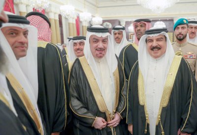 ‪جلالة الملك المفدى يستقبل المهنئين من أهالي المحافظة الجنوبية بالعشر الأواخر من شهر رمضان الكريم