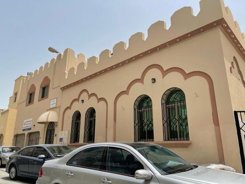 رئيس الأوقاف الجعفرية: إعادة تأهيل اثنين من دور العبادة في النعيم وسترة