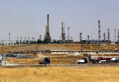 أربيل.. السيطرة على حريق بمصفاة نفط تعرضت لهجوم صاروخي