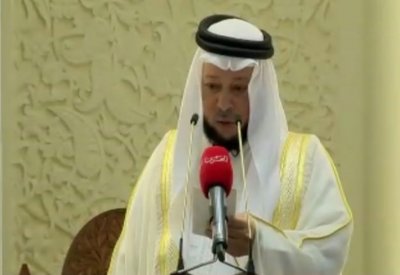 جموع المصلين يؤدون صلاة العيد بمصليات العيد والجوامع والمساجد