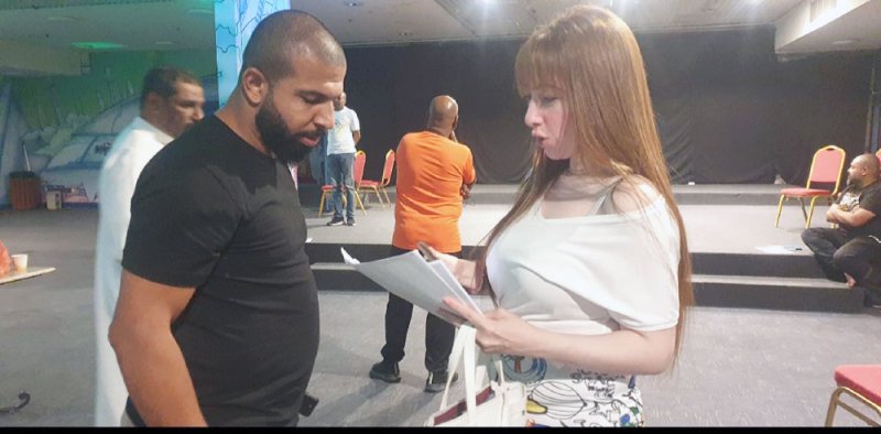 بدء أولى عروض “لا تتشنج” الليلة و “يا أني يا بطة 2” الخميس